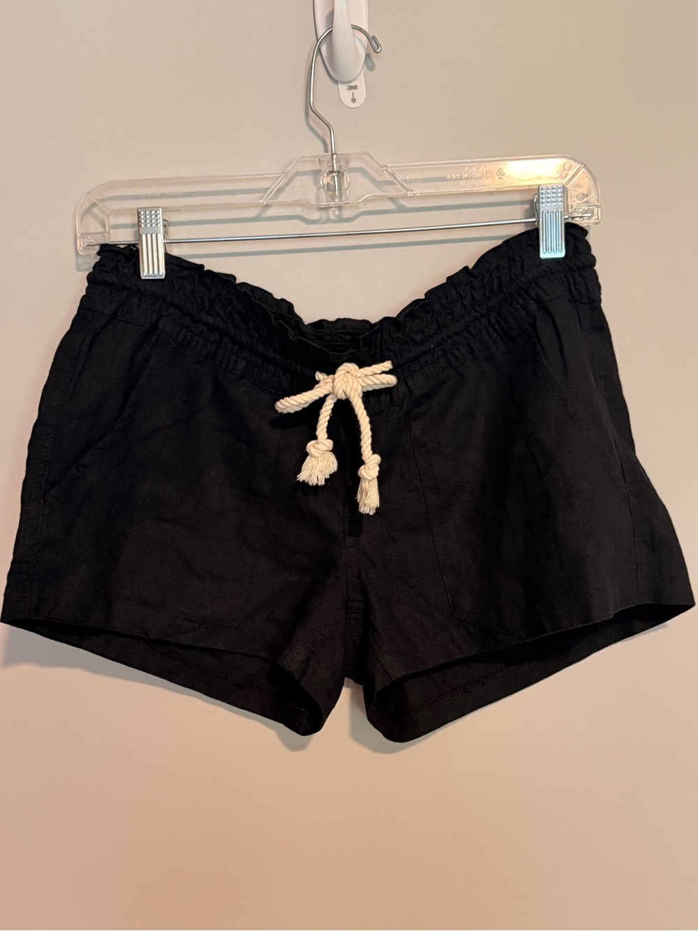 Roxy Oceanside Black Linen Elasticized Cream Rope Tie Shorts M